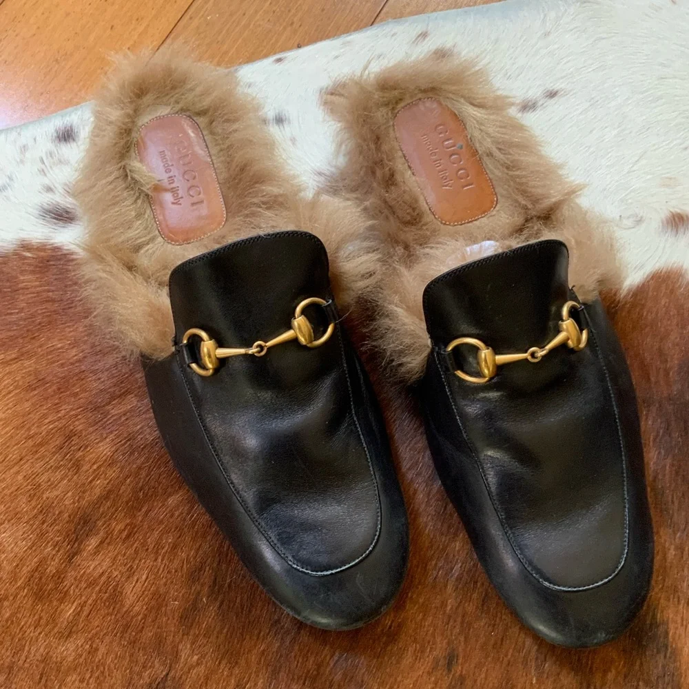 Gucci Black Leather Fur-Lined Horsebit Loafers